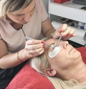 Opleiding wimperstyling wimperextensions 